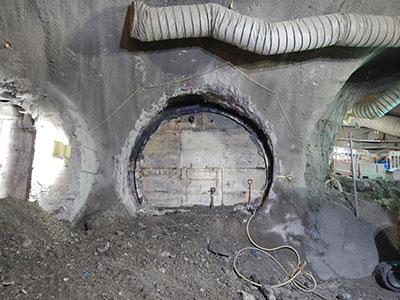 Passage Tunnel 4/204 with secondary lining completed